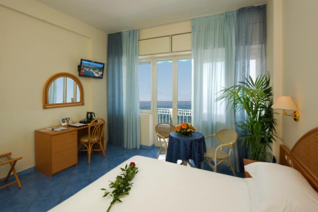 Hotel Pensione Reale Maiori Rum bild