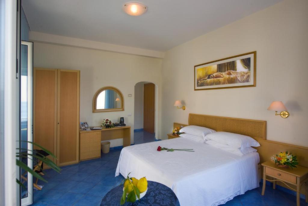 Hotel Pensione Reale Maiori Rum bild