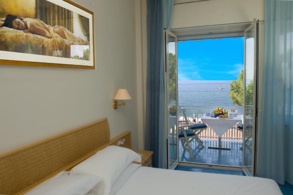 Hotel Pensione Reale Maiori Rum bild