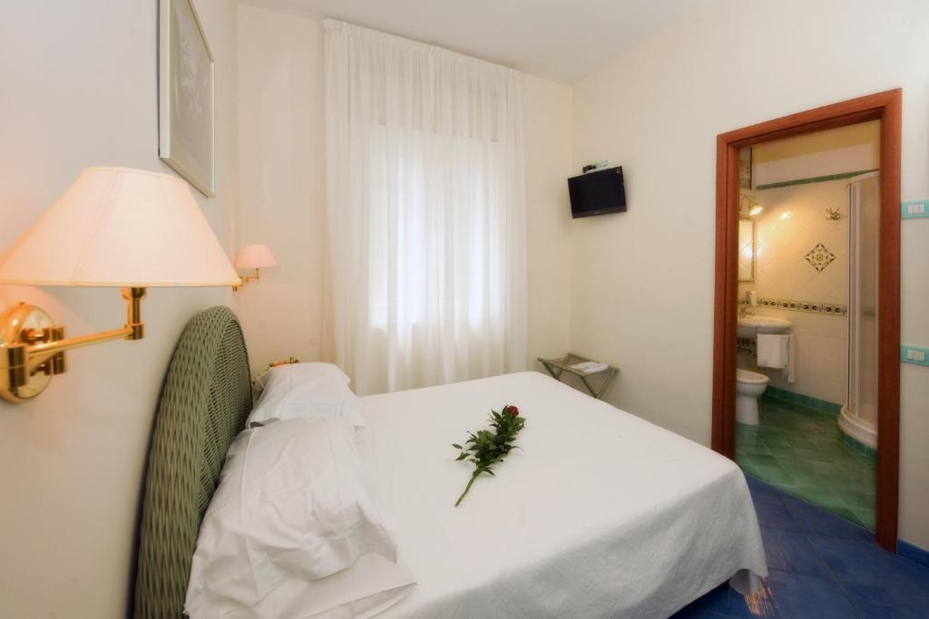 Hotel Pensione Reale Maiori Rum bild