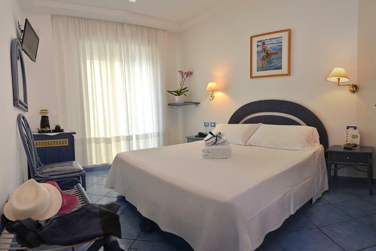 Hotel Pensione Reale Maiori Exteriör bild